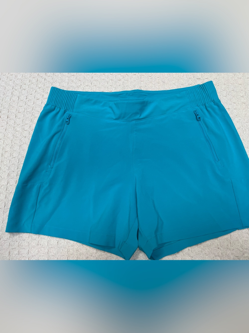 NWOT NWT Size L Columbia Women's Tidal II Teal Large Shorts